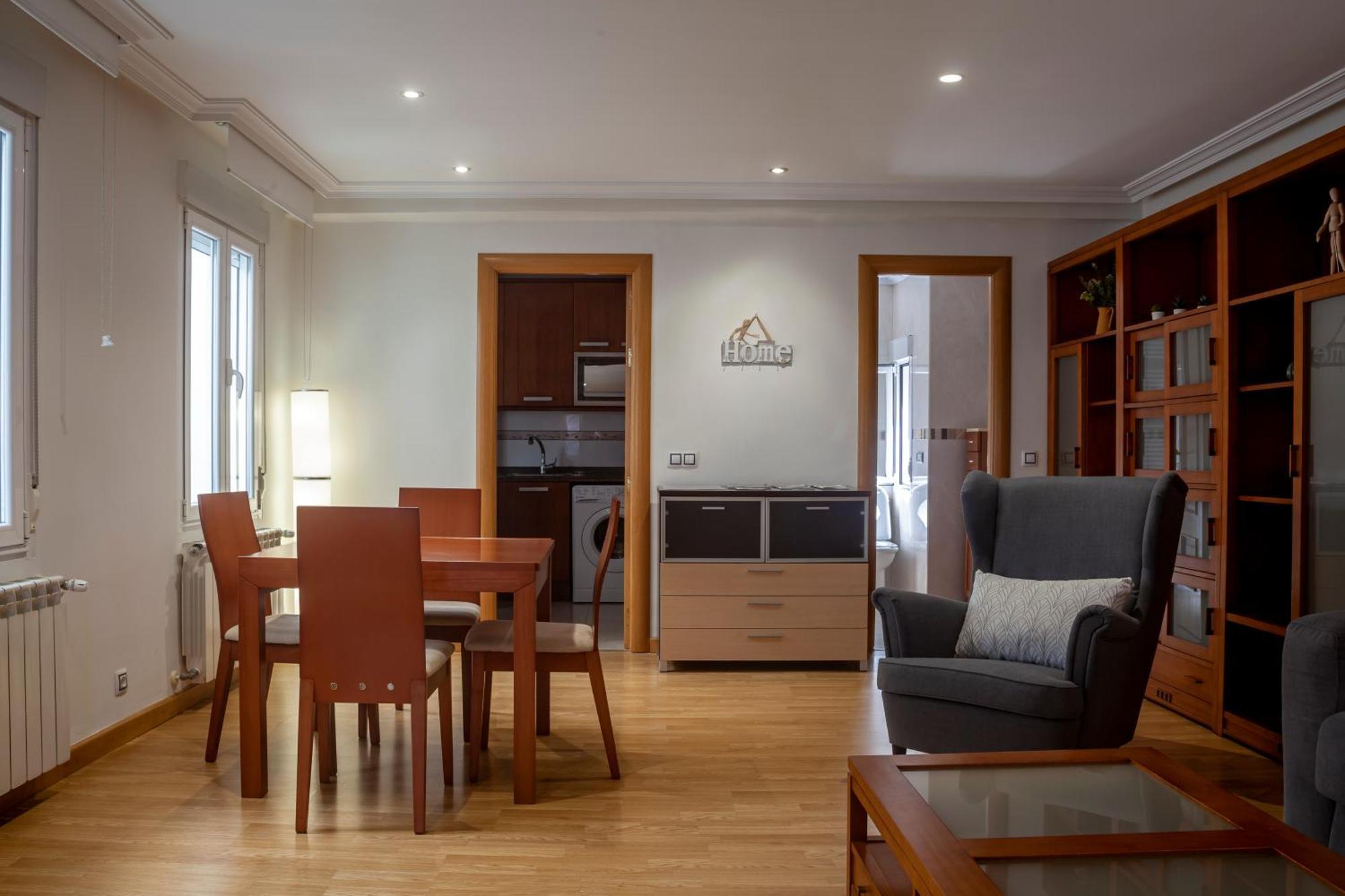 Leon Confort Centro - Leonapartamentos ภายนอก รูปภาพ